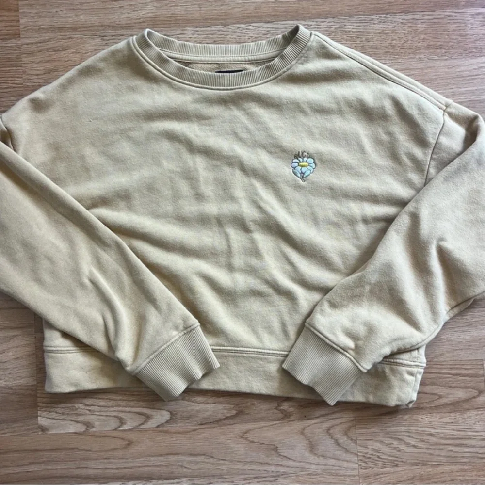 RVCA 🌼rvca cropped